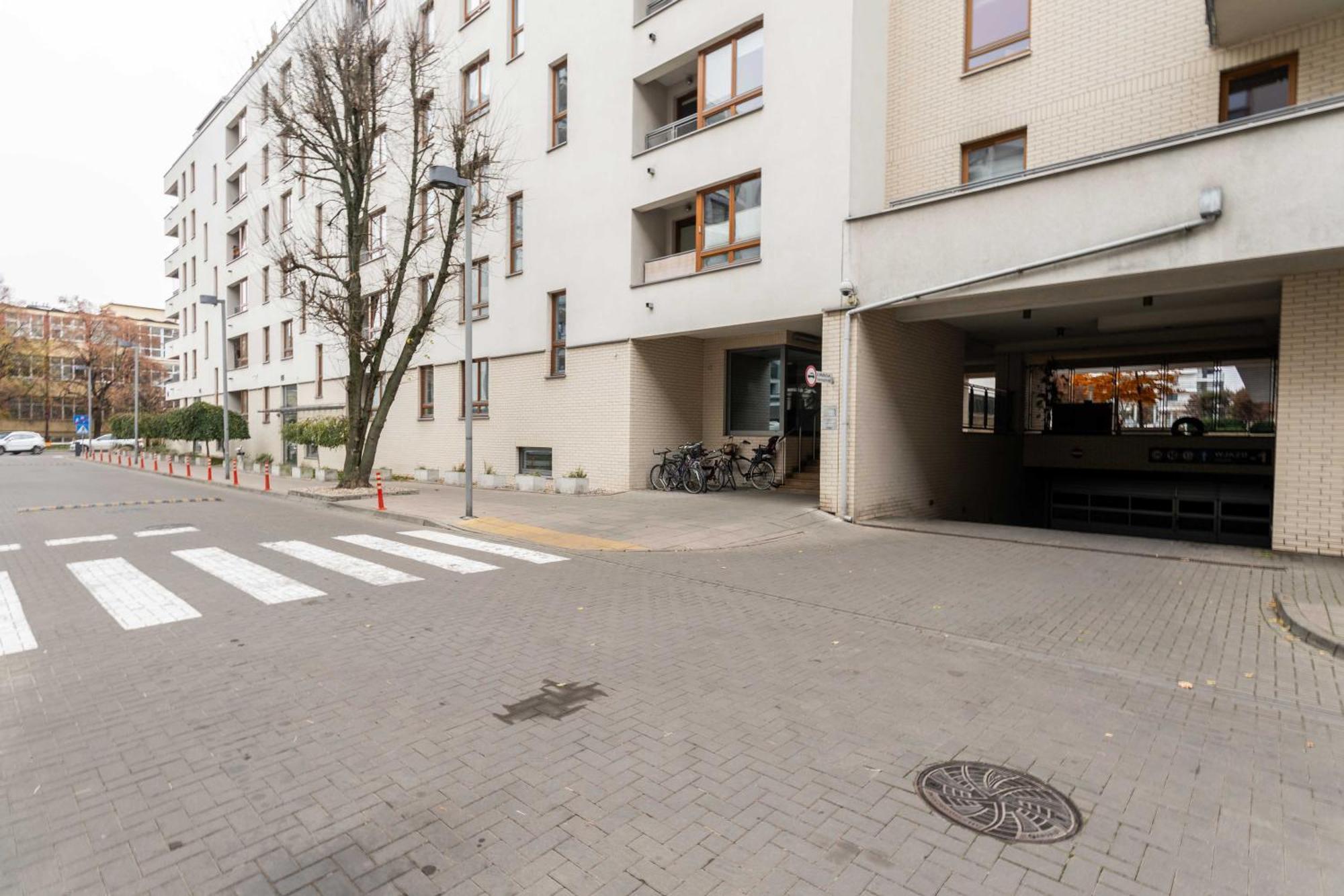 Urban Blue 2 Bedroom Wola Butas *